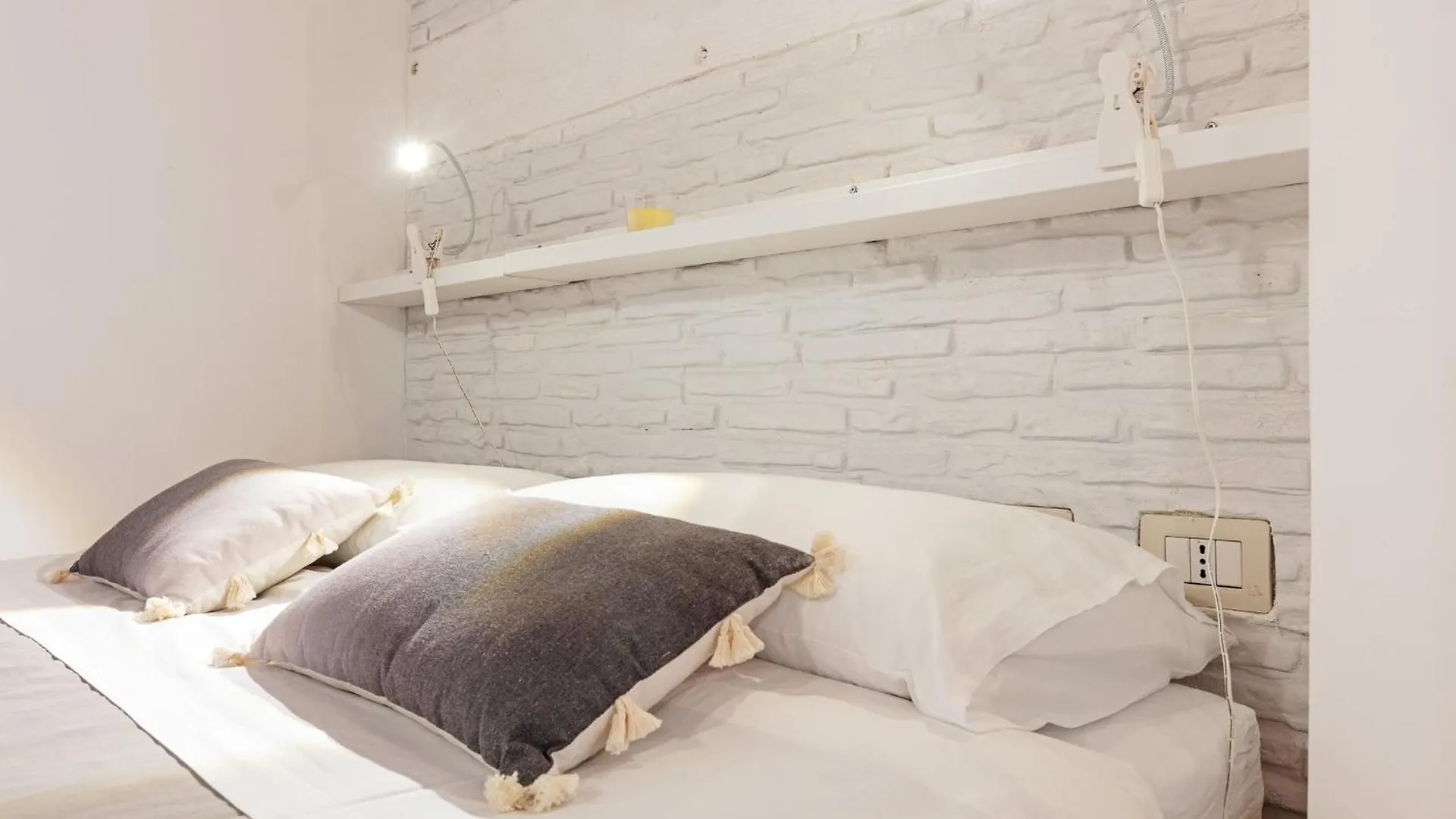 Apartment Palermo Lovely Studio Near The Cathedral Italy